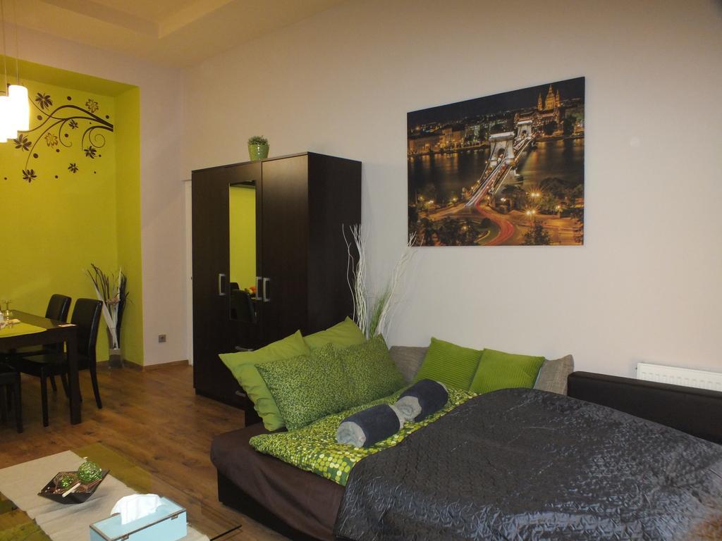 Standard Apartment By Hi5 - Feherhajo Budapest Phòng bức ảnh