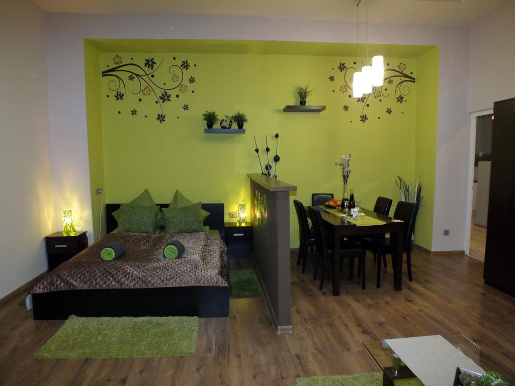 Standard Apartment By Hi5 - Feherhajo Budapest Ngoại thất bức ảnh
