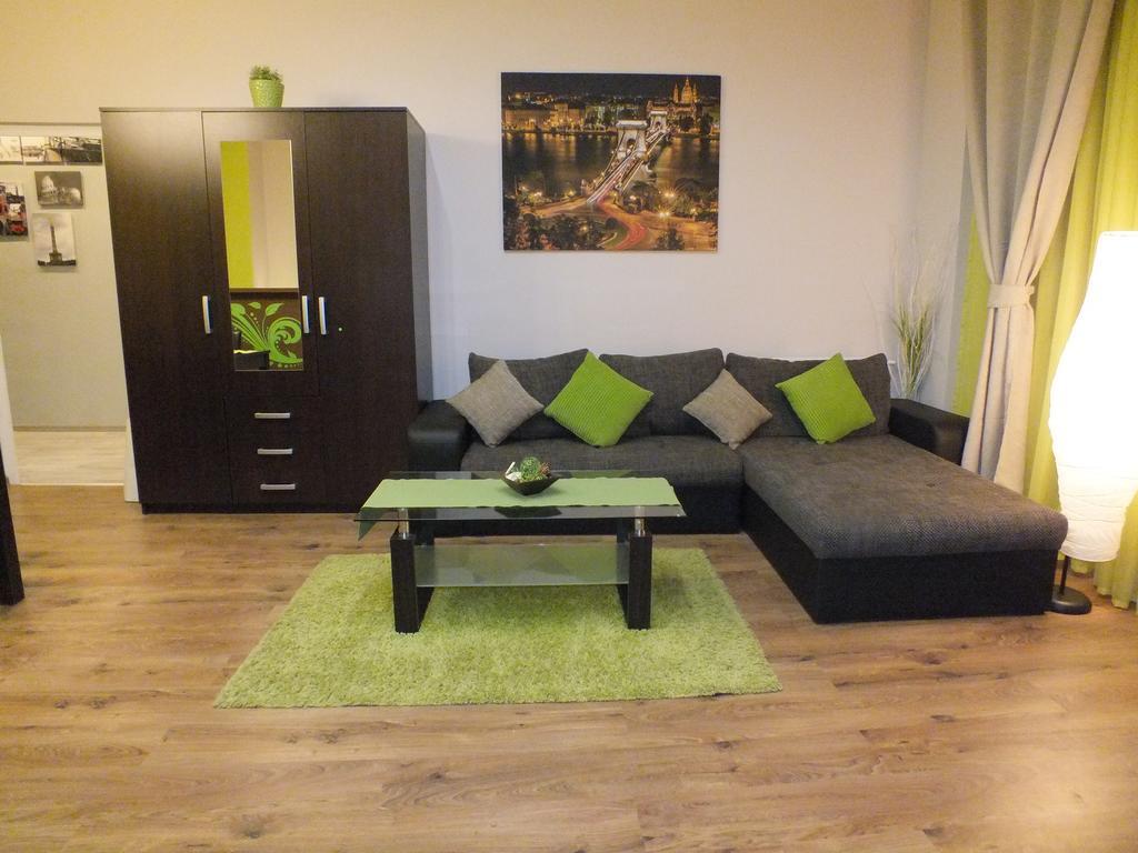 Standard Apartment By Hi5 - Feherhajo Budapest Phòng bức ảnh